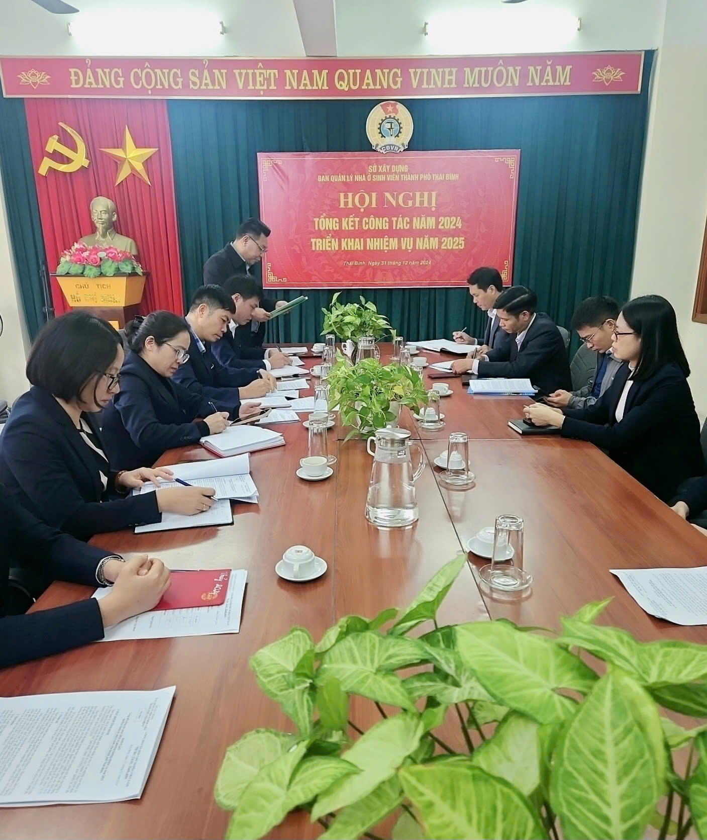 Hội nghị tổng kết công tác năm 2024 và phương hướng nhiệm vụ năm 2025 của Ban quản lý nhà ở sinh viên Thành phố Thái Bình.